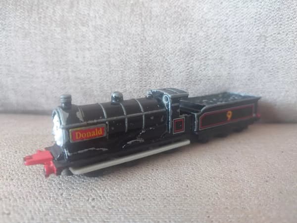 Douglas Tank - Black main image 0