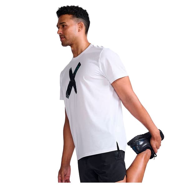2xu Kortärmad T-shirt Contender Vit L Man