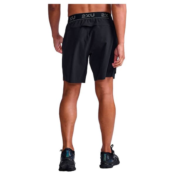 2xu Shortsit Motion 8 Inch Musta S Mies