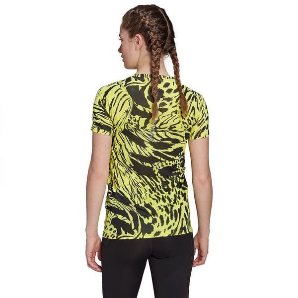 Adidas Kortärmad T-shirt Fast Aop Gul M Kvinna