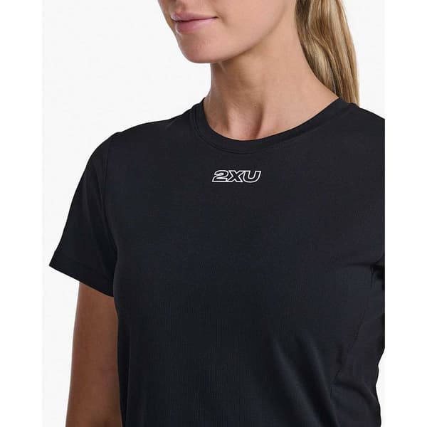 2xu Kortärmad T-shirt Light Speed Svart S Kvinna