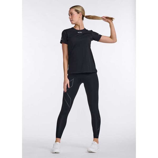 2xu Kortärmad T-shirt Light Speed Svart S Kvinna