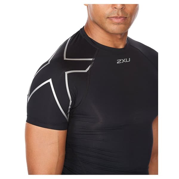 2xu Kompression Kortärmad T-shirt Core Svart M Man