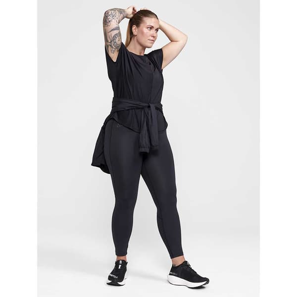 Craft Kortärmad T-shirt Core Essence Plus Svart 2XL Kvinna
