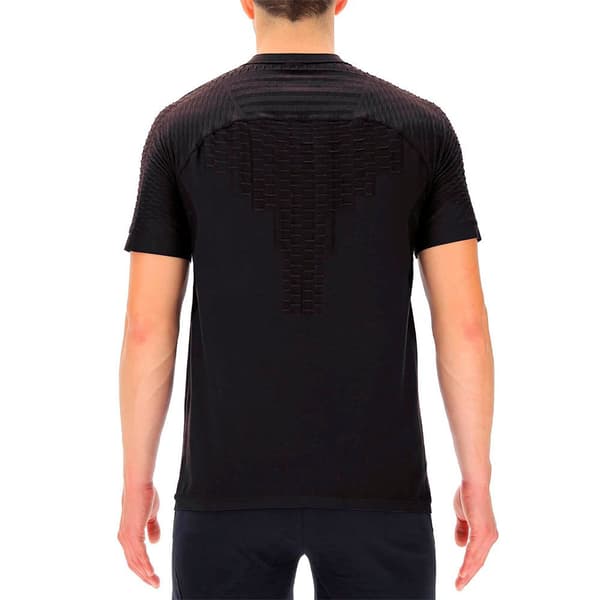 Uyn Kortærmet T-shirt Run Fit Sort XL Mand