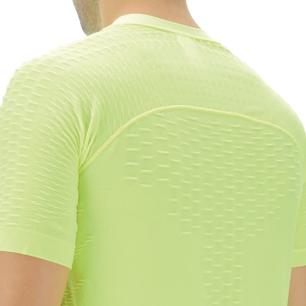 Uyn Kortærmet T-shirt Run Fit Gul S Mand