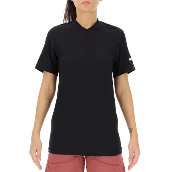 Uyn Kortärmad T-shirt Run Fit Svart L Kvinna