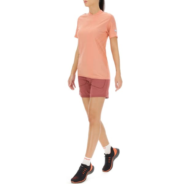 Uyn Kortärmad T-shirt Run Fit Orange L Kvinna