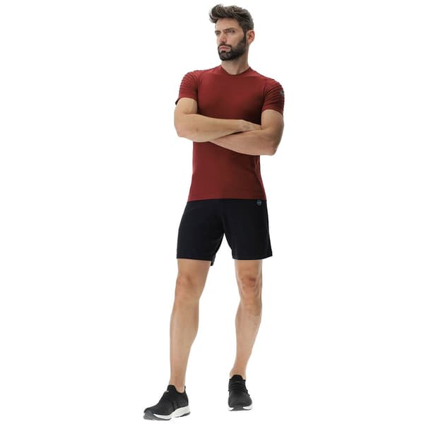 Uyn Kortärmad T-shirt Run Fit Röd M Man