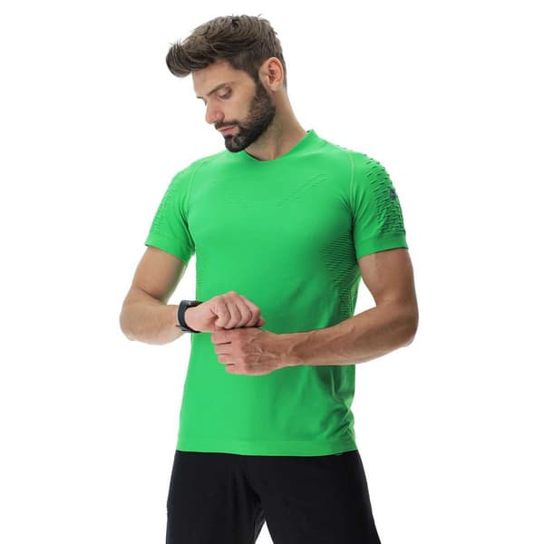 Uyn Kortærmet T-shirt Run Fit Grøn L Mand