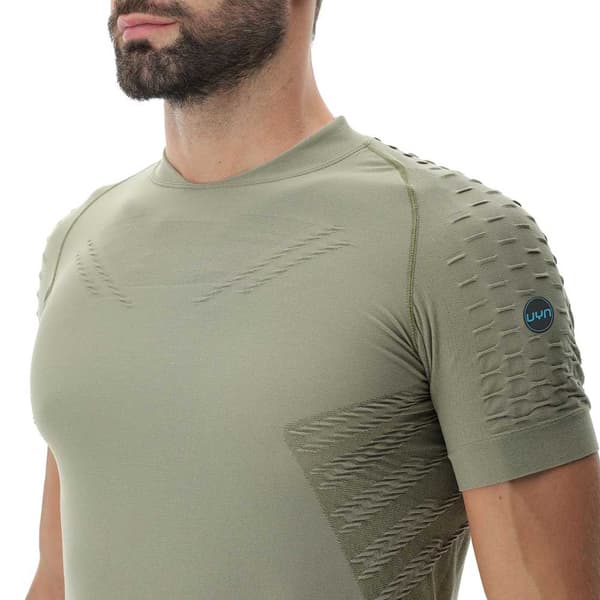 Uyn Kortärmad T-shirt Run Fit Grönt L Man