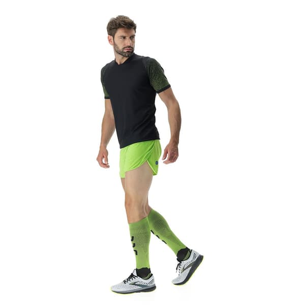 Uyn Kortärmad T-shirt Running Exceleration Aernet Svart S Man