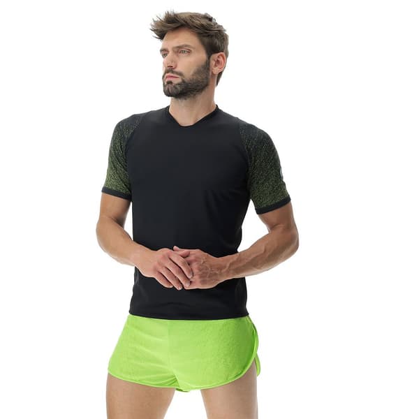 Uyn Kortärmad T-shirt Running Exceleration Aernet Svart M Man