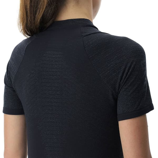 Uyn Kortärmad T-shirt Running Exceleration Svart XS Kvinna