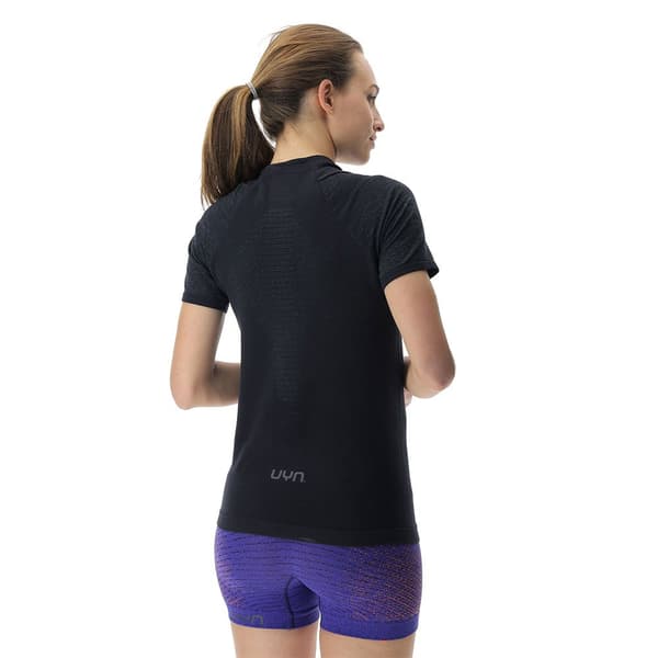 Uyn Kortärmad T-shirt Running Exceleration Svart XS Kvinna