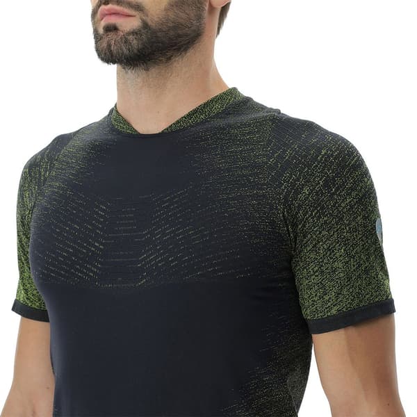 Uyn Kortärmad T-shirt Running Exceleration Grönt S Man