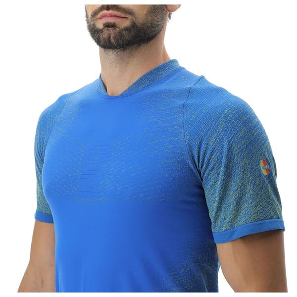 Uyn Kortærmet T-shirt Running Exceleration Blå L Mand