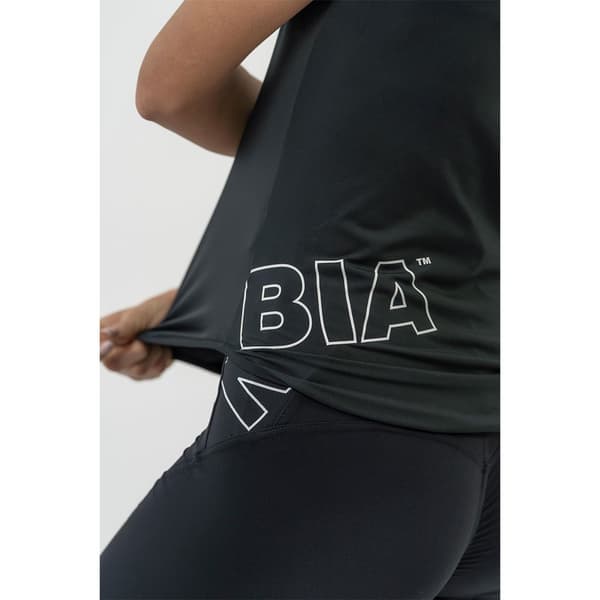 Nebbia Lyhythihainen T-paita Fit Activewear Functional 440 Violetti XS Nainen
