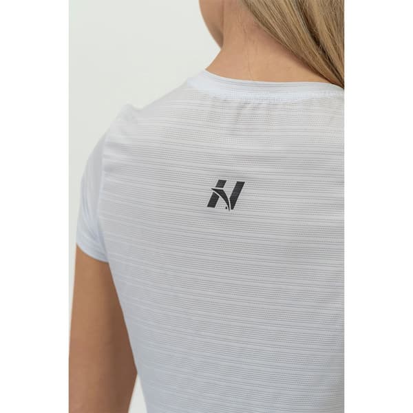 Nebbia Kortärmad T-shirt Fit Activewear “airy” With Reflective Logo 438 Grå M Kvinna