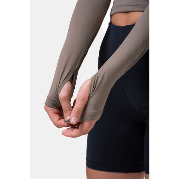 Nebbia Langærmet T-shirt Thumbhole Sporty 585 Brun S Kvinde