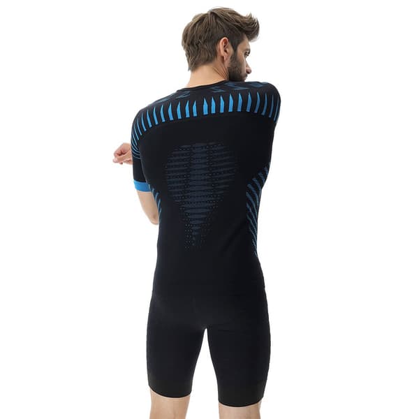 Uyn Kortærmet T-shirt Running Ultra1 Sort M Mand