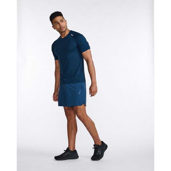 2xu Kortärmad T-shirt Motion Tech Blå XL Man