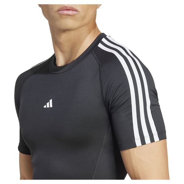 Adidas Techfit 3 Stripes T-shirt Med Korte ærmer Sort 2XL Mand