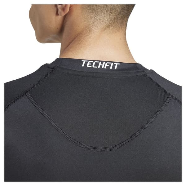 Adidas Techfit 3 Stripes T-shirt Med Korte ærmer Sort 2XL Mand