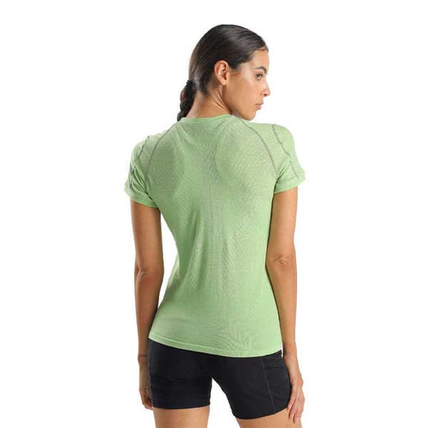 Uyn Hydrocross Regular Fit T-shirt Med Korte ærmer Grøn XS Kvinde
