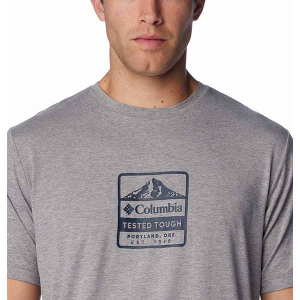 Columbia Kwick Hike™ T-shirt Med Korte ærmer Grå S Mand