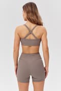 Miniatyrbild 4 av 6: Rough Radical Wellness andningsbara träningsshorts för fitness
