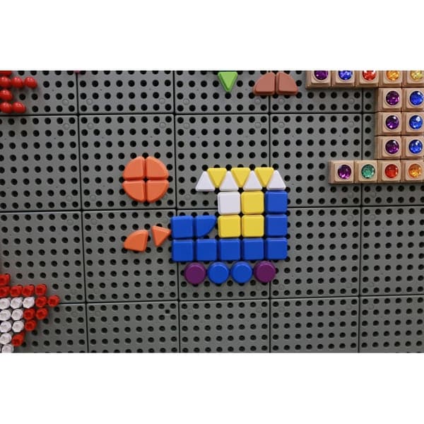 MASTERKIDZ 64 Geometriska Pluggar för STEM-brädor - Regelbunden