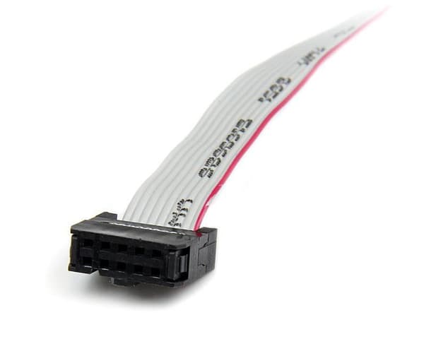 StarTech.com 1-porttinen Serial DB9 -paikkakiinnike 10-nastaisella pinheader-kaapelilla 40 cm - matala profiili