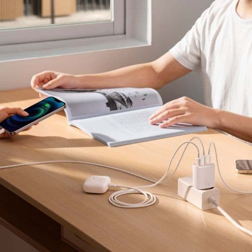 Baseus Compact Wall Charger 3 x USB / 17W
