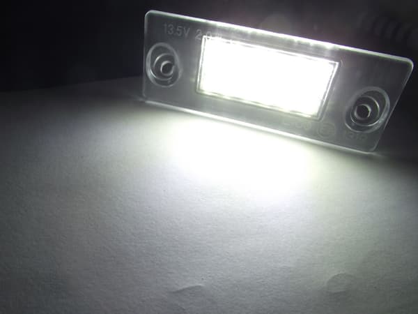 Audi A4 S4 B5 Sedan Led skyltbelysning 6000k