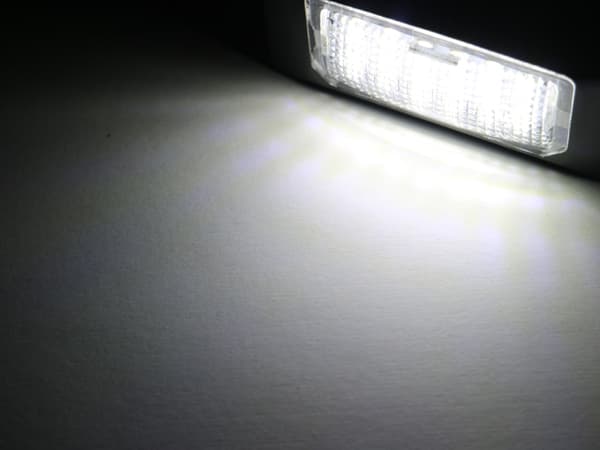 Audi Q5 A1 A4 A6 A5 TT VW Passat Skoda Led skyltbelysning