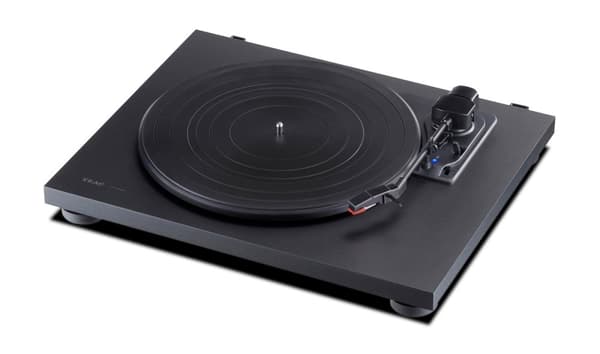 TEAC TN-180BT-B levysoitin, musta