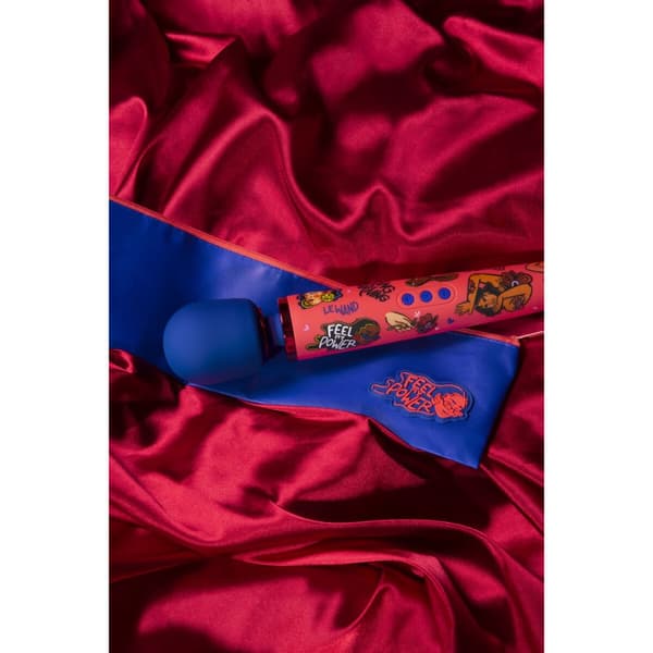 Trollspö Massör Feel My Power 2022 Le Wand Kelly Malka Edition Multicolour