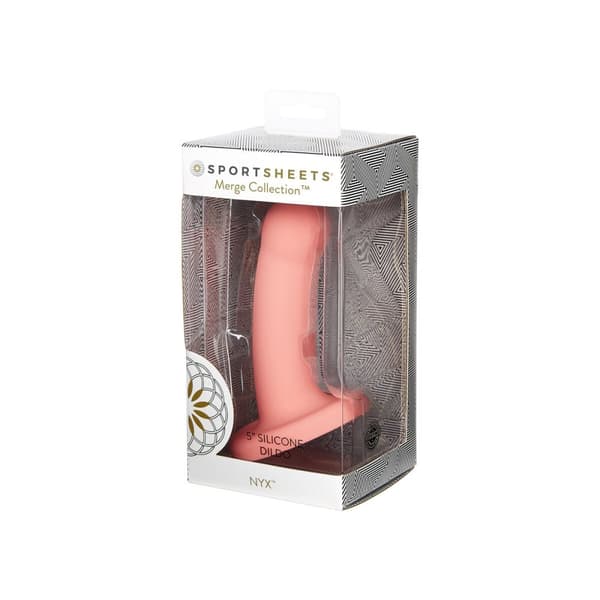 Dildo Nexus nyx Sportsheets Merge Collection Rosa Korall Ø 3,8 cm