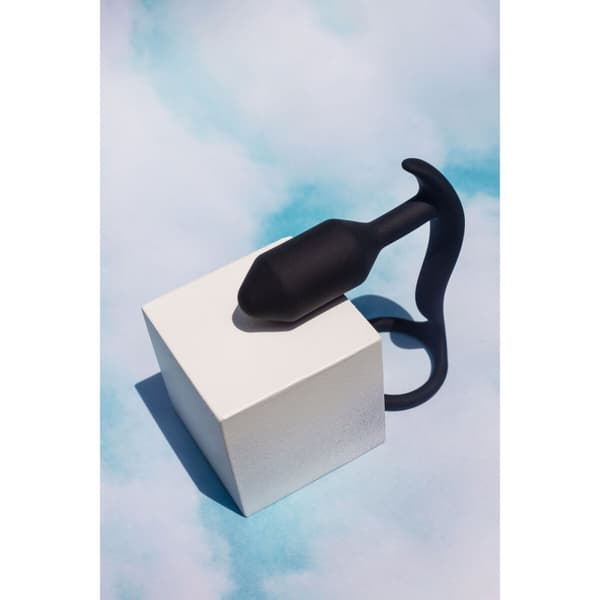 Anal plug B-Vibe Vibrating Snug & Tug M