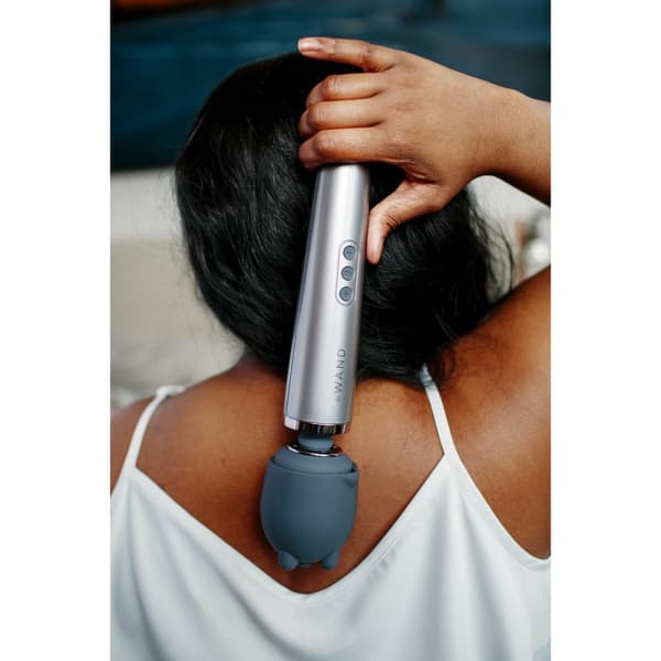 Aallotettu painotettu silikonilisäosa Shiatsu Deep Tissue Le Wand Petite