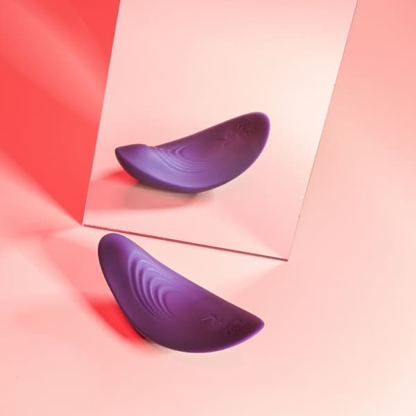 Hierontalaite Playboy Playboy Purppura