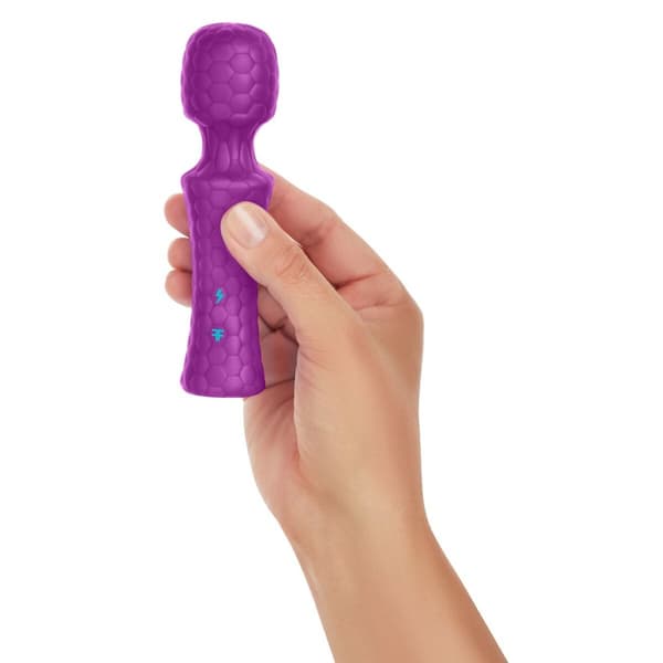 Eroottisten lelujen puhdistusaine FemmeFunn Purppura