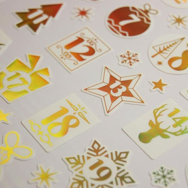 Julklistermärken - siffror för adventskalender