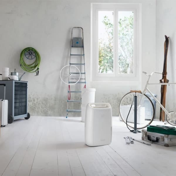 DELONGHI avfuktare - DEX212SF - Tvättfunktion - Luftflöde 125 m3/h - Kapacitet 2,1 L