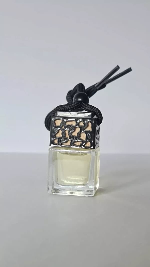 LAVENDER Car Air Freshener - Oil Diffuser - Luxury Car Perfume