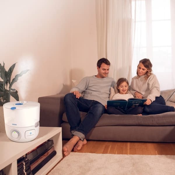 Vicks Top Fill Ultrasonic Humidifier with 2x Scent Pad Heater
