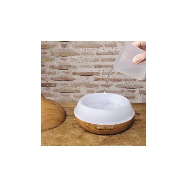 Cecotec Ultrasonic humidifier with aroma diffuser, up to 300-ml tank and 7 LED colours.