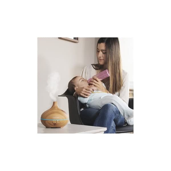 Cecotec Ultrasonic humidifier with aroma diffuser, up to 150-ml tank and 7 LED colours.