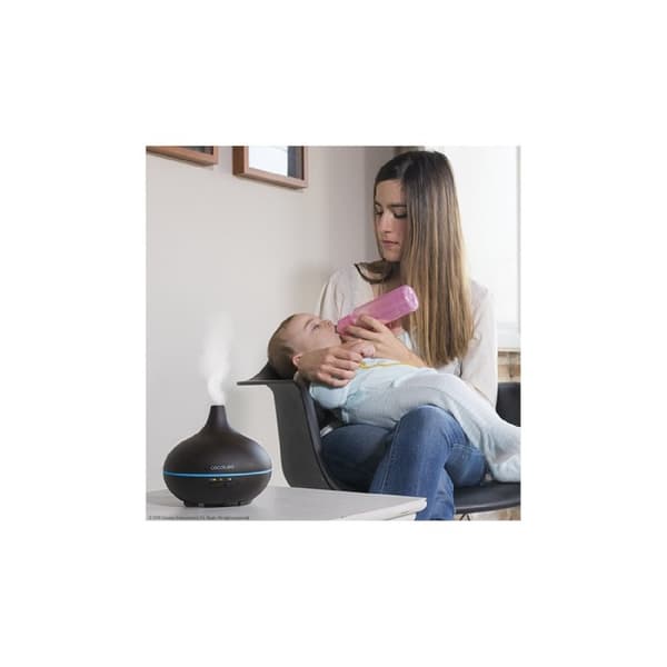 Cecotec Ultrasonic humidifier with aroma diffuser, up to 150-ml tank and 7 LED colours.